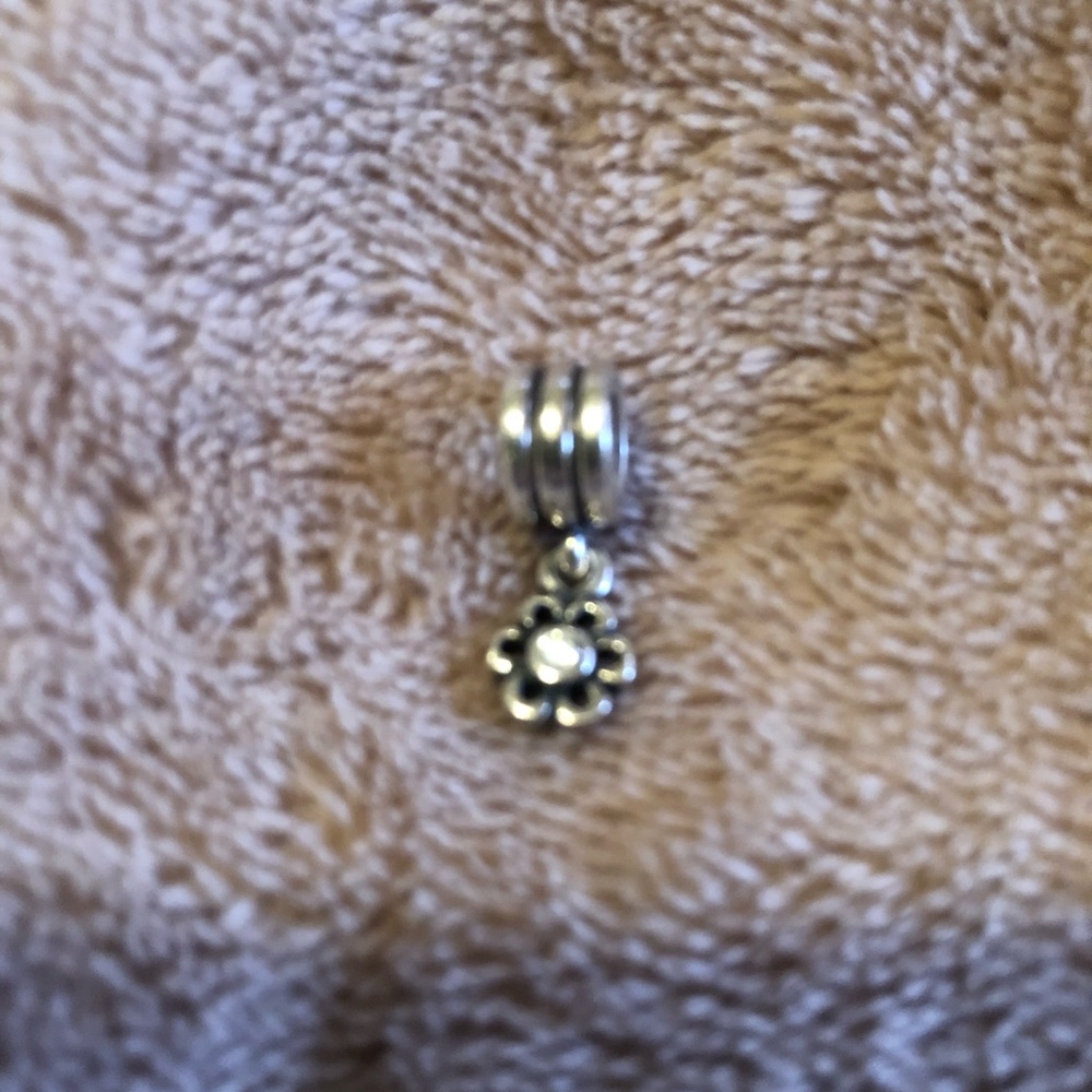 Flower pandora charm